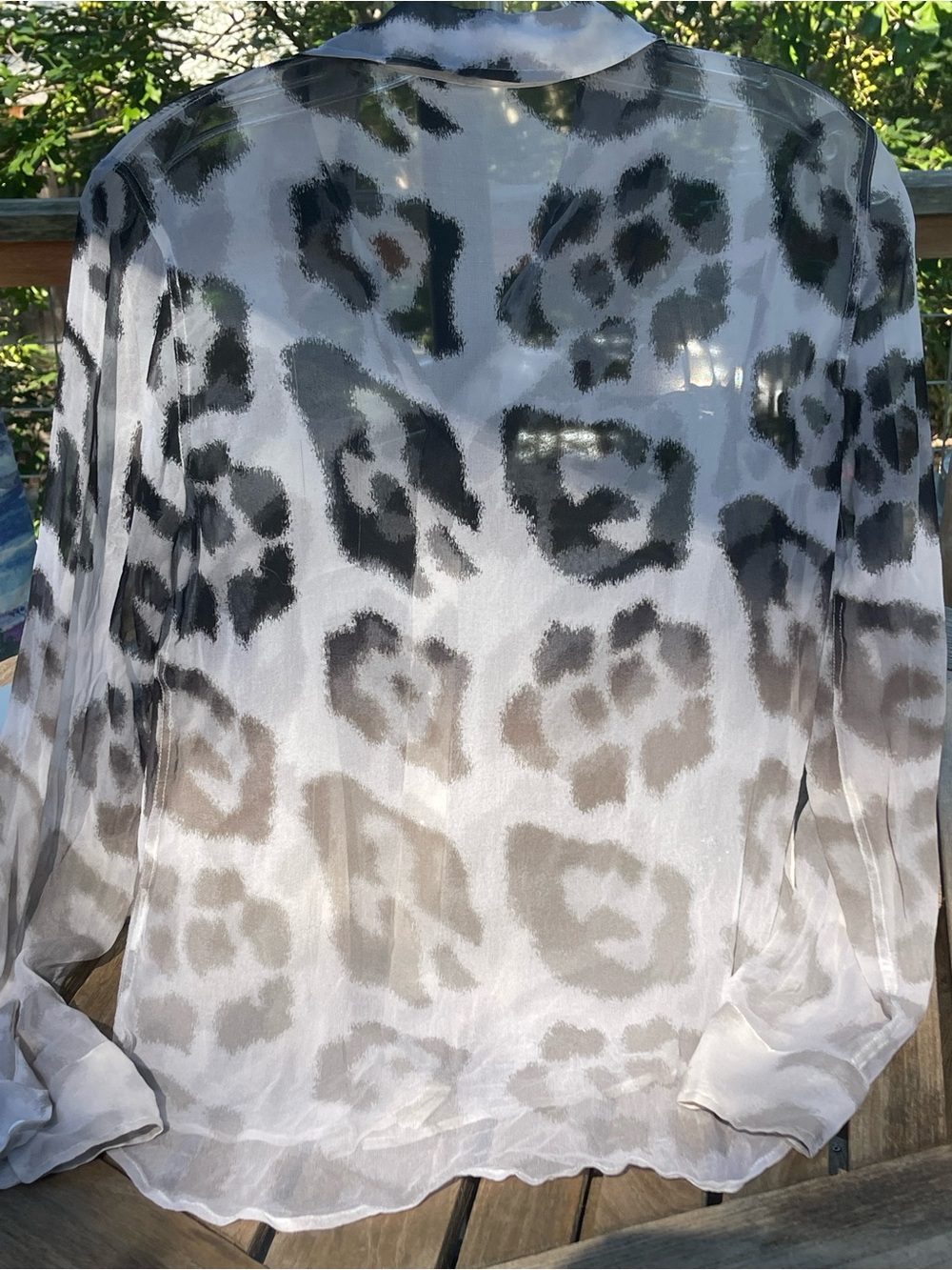 Women’s Tops - Picture 4 of 8